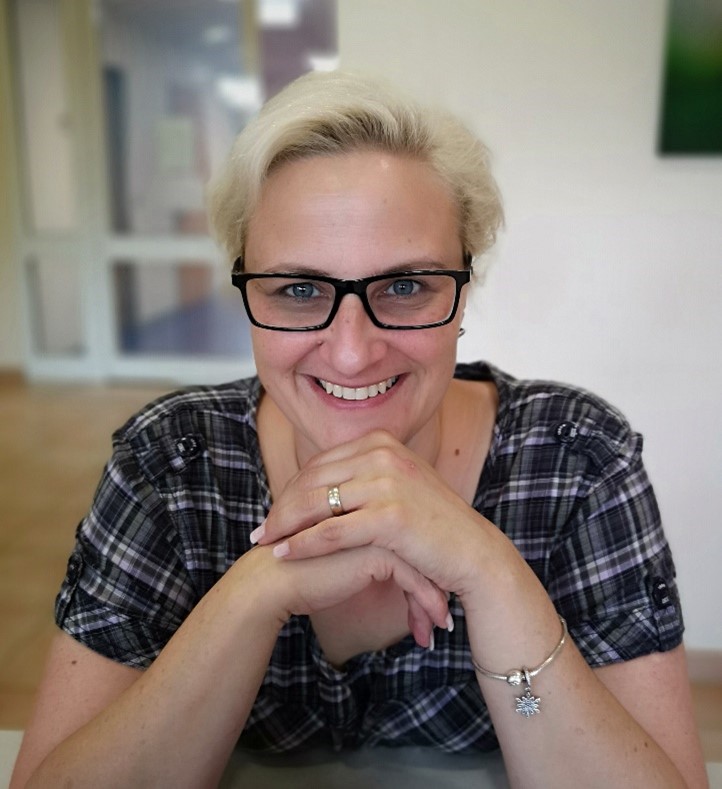 Autorenfoto von Lara Lorenz